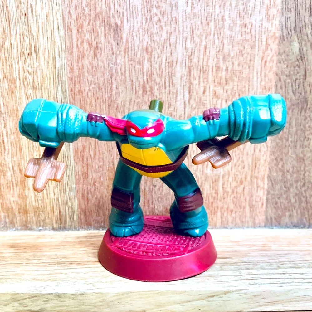 TMNT Raphael Mini Action Figure Cake Topper - Picture 1 of 3